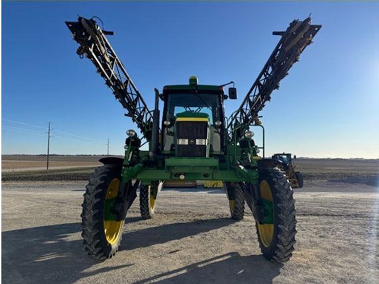 2004-john-deere-4710-image-2