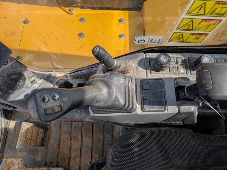 2021-caterpillar-308-cr-image-26