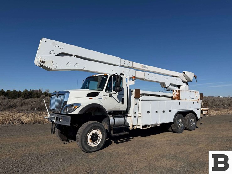 2011-international-workstar-7400-image-1