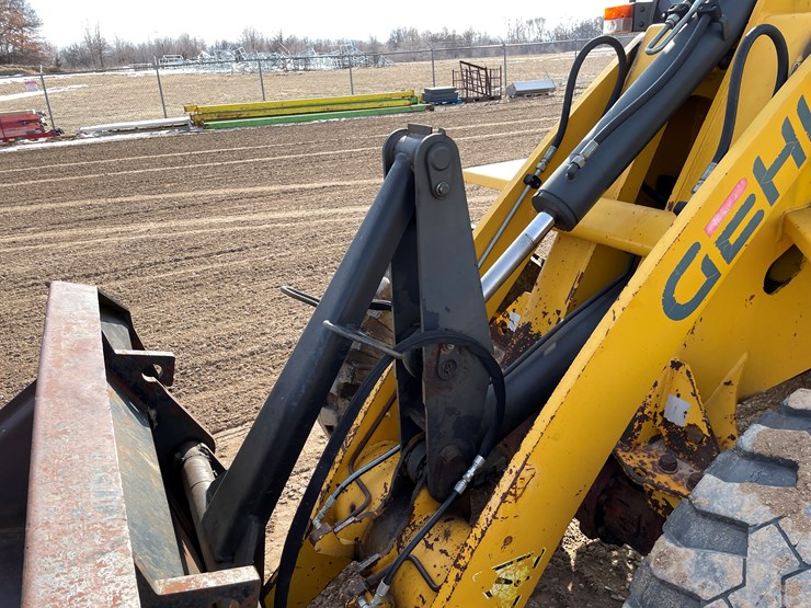 #1012-•-gehl-721-front-end-loader-image-12