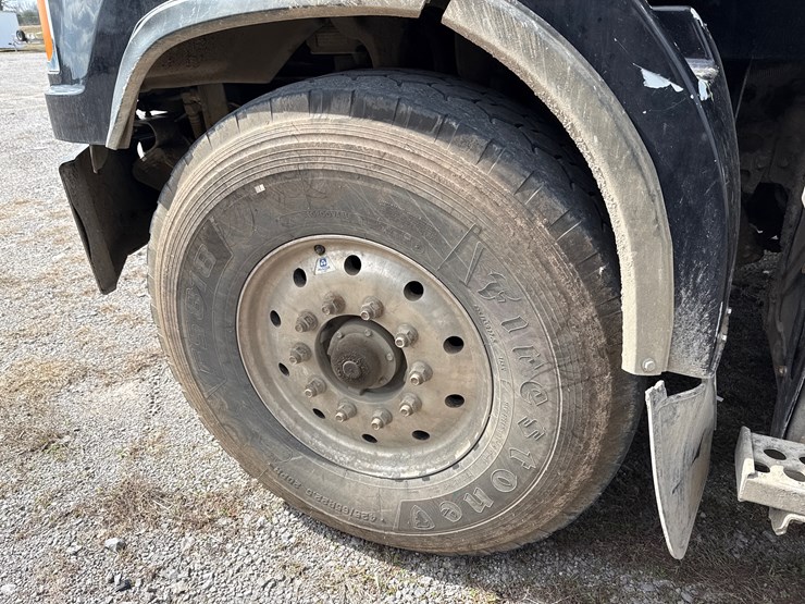 2018-western-star-4700sb-image-12