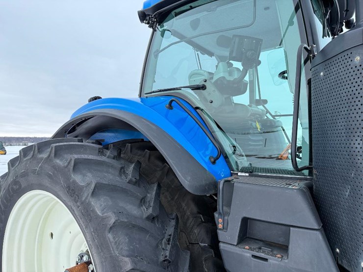 new-holland-t8.320-image-23