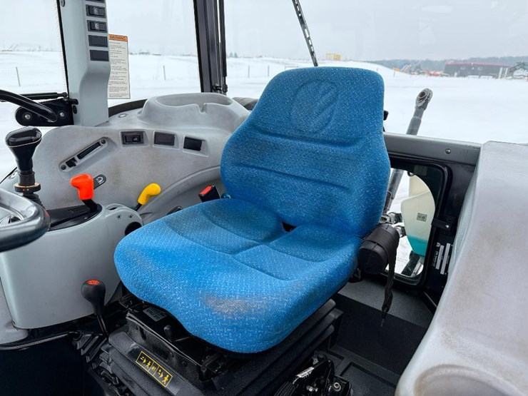 new-holland-t4030-image-49