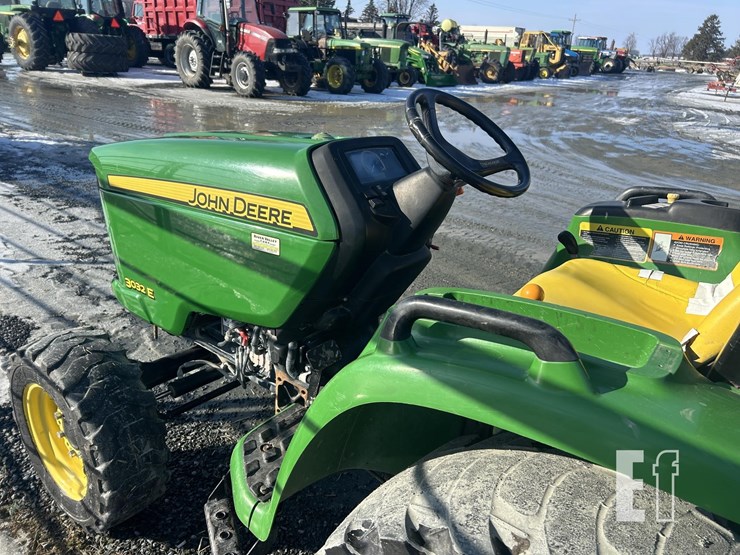 2015-john-deere-3032e-image-7