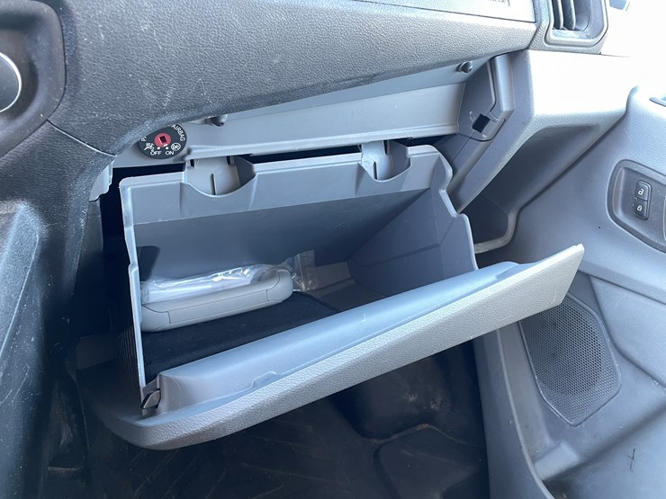 2019-ford-transit-image-68