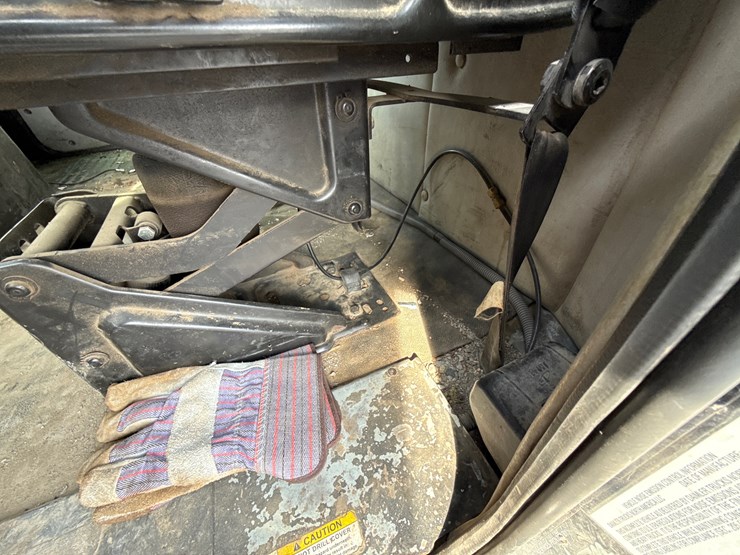 2018-western-star-4700sb-image-29