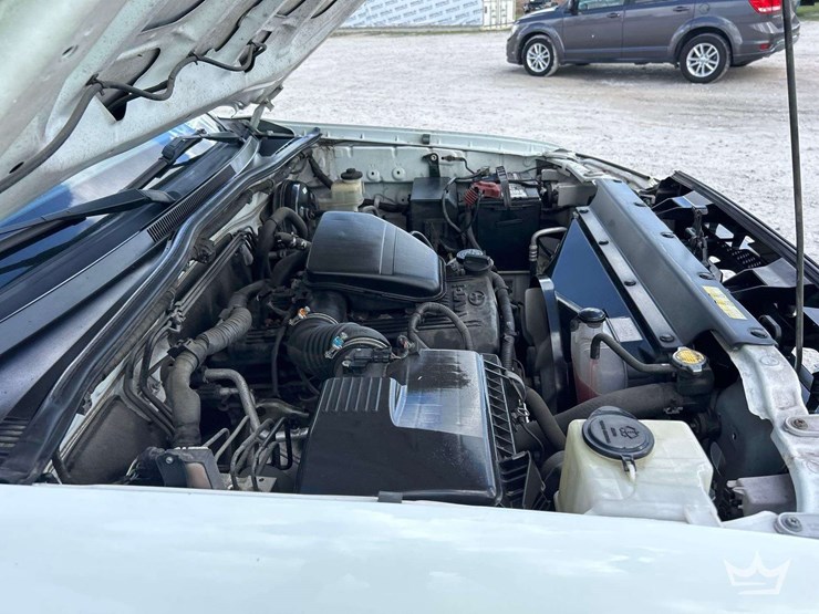 2015-toyota-tacoma-image-8