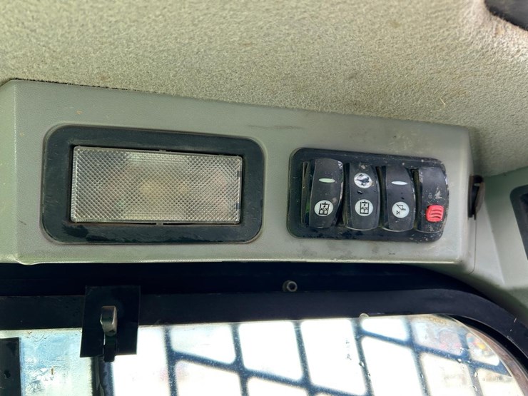 caterpillar-289d-image-26