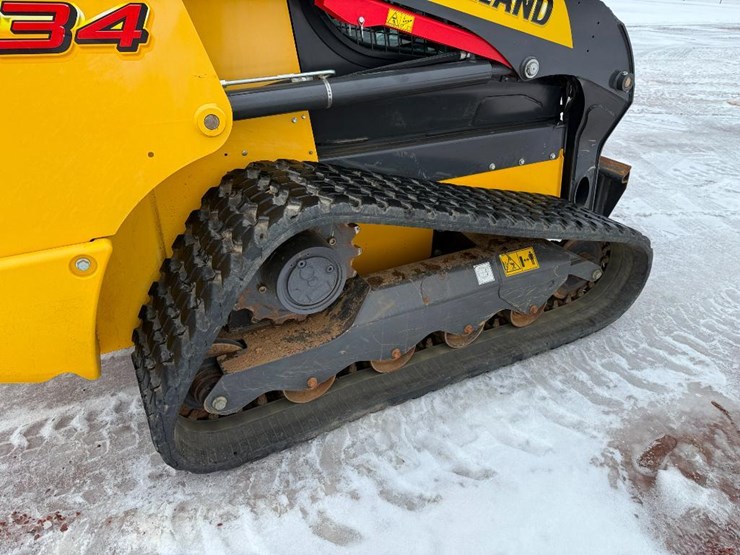 2023-new-holland-c334-image-19