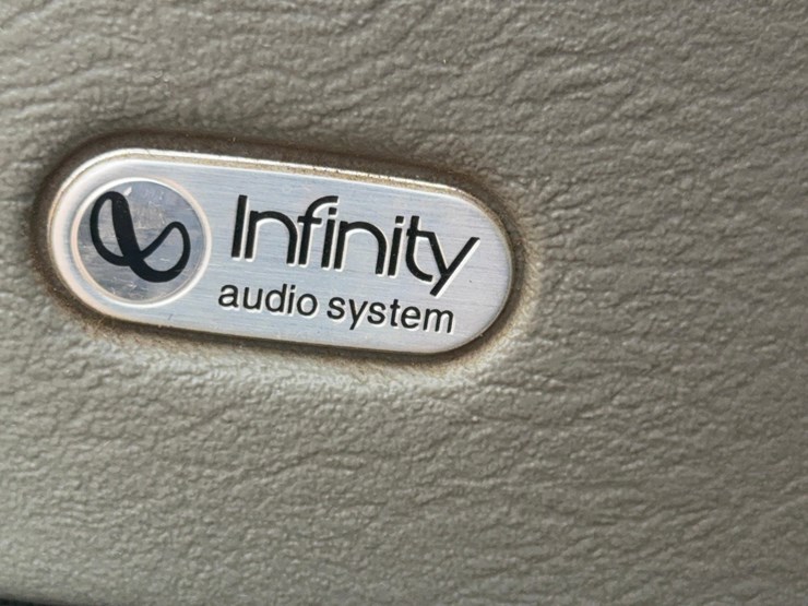 2009-dodge-3500-image-12