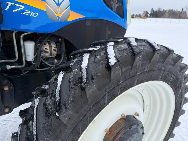 new-holland-t7.210-image-11