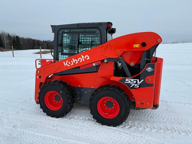 kubota-ssv75-image-6