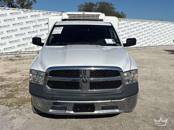 2018-dodge-1500-image-35