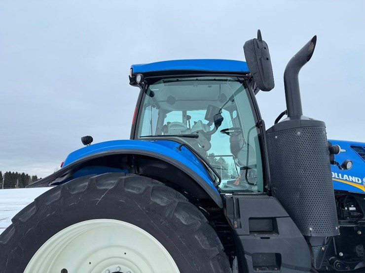 new-holland-t8.320-image-24
