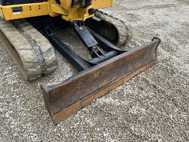 2021-caterpillar-306-image-10