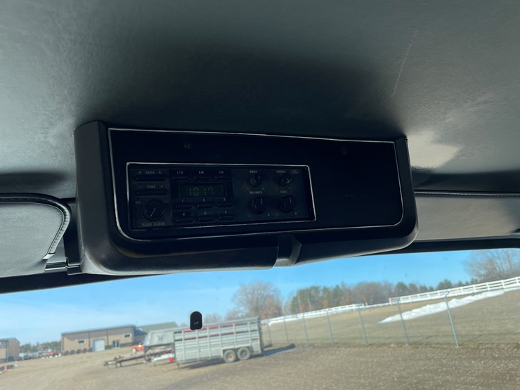 1990-ford-l8000-image-18