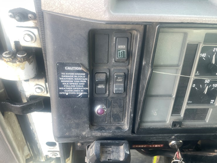 2001-international-2001-image-30