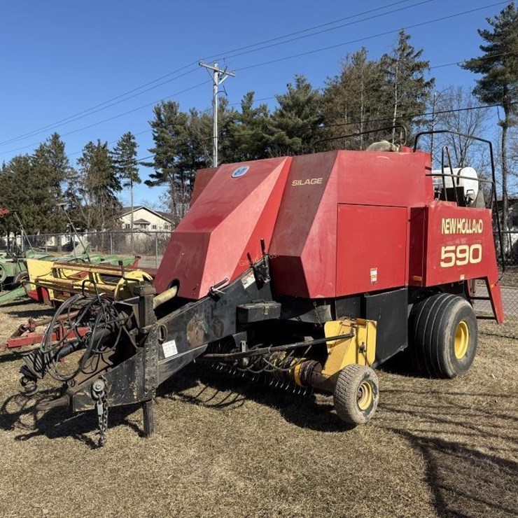 1999 NEW HOLLAND 590