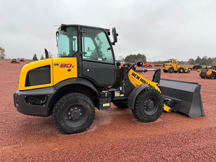 2022-new-holland-w80c-image-4