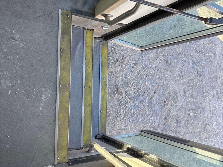 2003-ford-e450-image-28