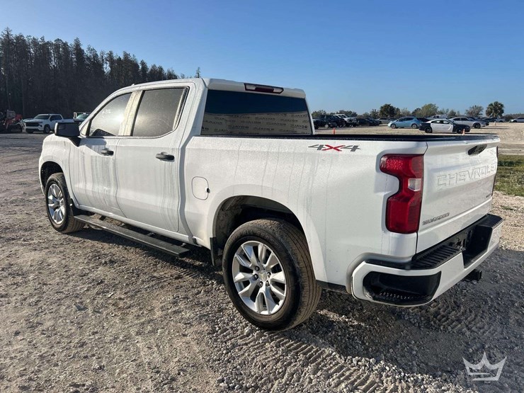 2022-chevrolet-silverado-1500-image-4