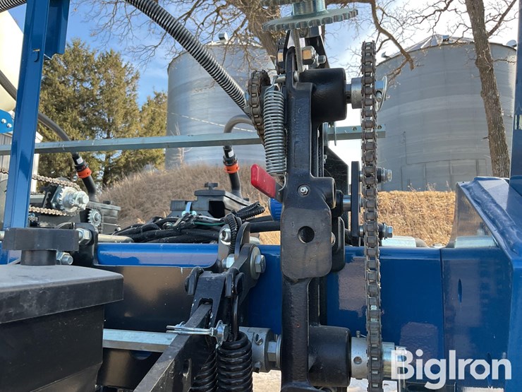 2024-kinze-3505-image-14