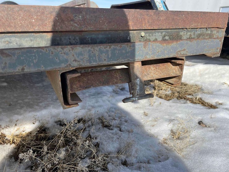 car-trailer-image-11