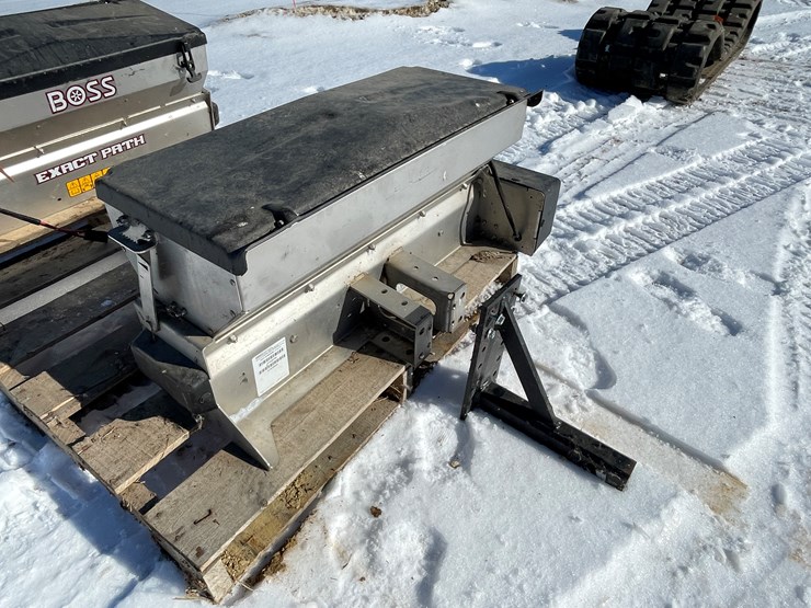 #4948-•-boss-exact-path-drop-salt-spreader-image-4
