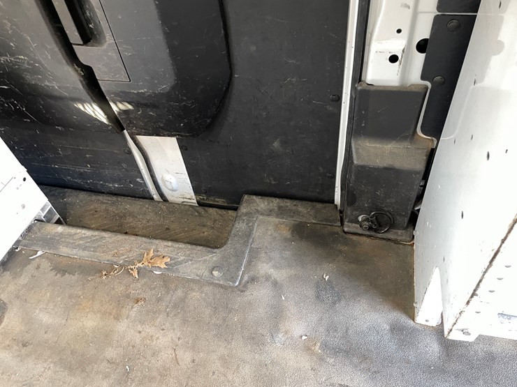 2019-ford-transit-image-93