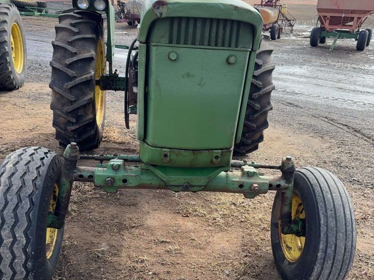 john-deere-3020-image-3
