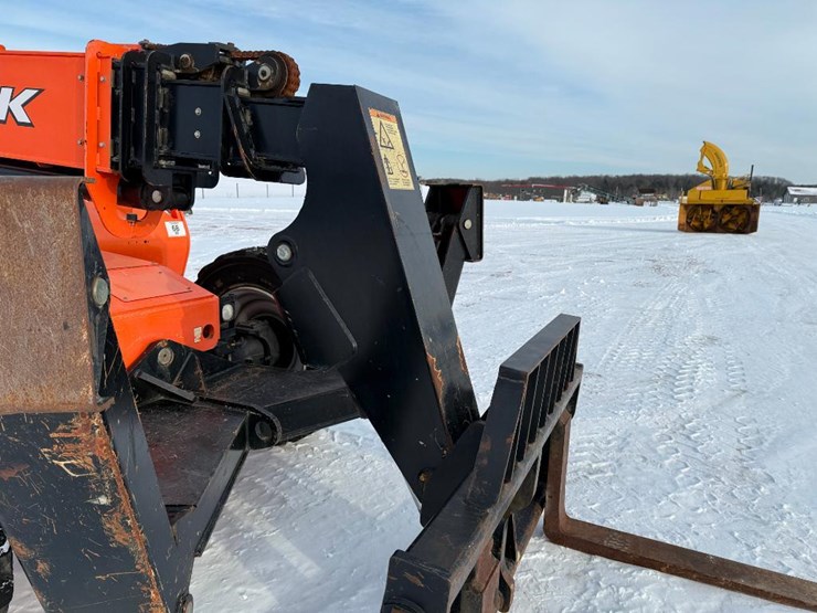 2018-sky-trak-10054-image-23