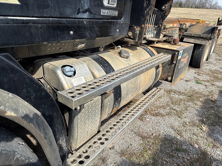 2018-western-star-4700sb-image-13