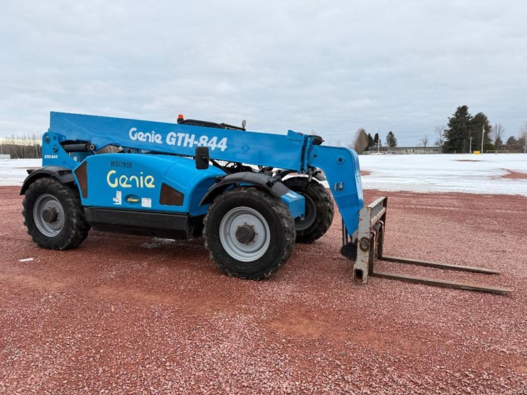 2016-genie-gth844-image-3