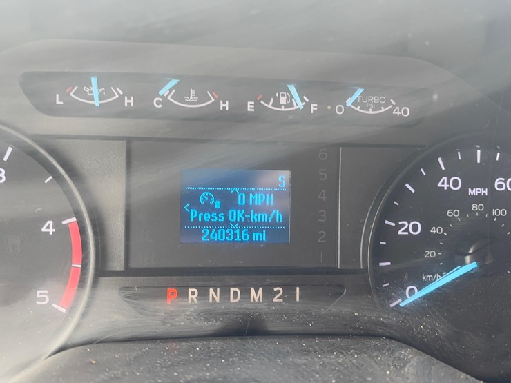 2019-ford-f550-image-18