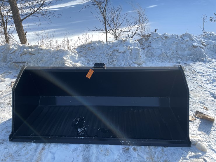 #2502-•-new-kc-84"-snow/litter-skid-steer-bucket-image-2