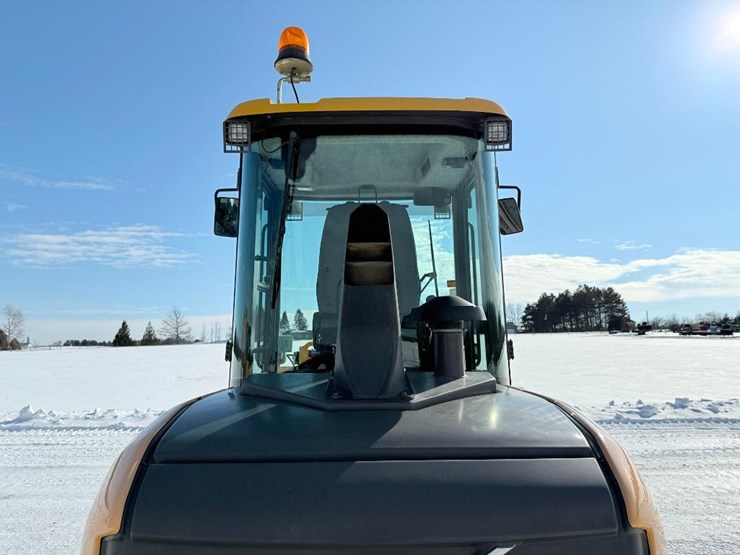 2016-volvo-l35g-image-20