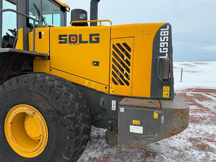 2015-sdlg-lg958l-image-19