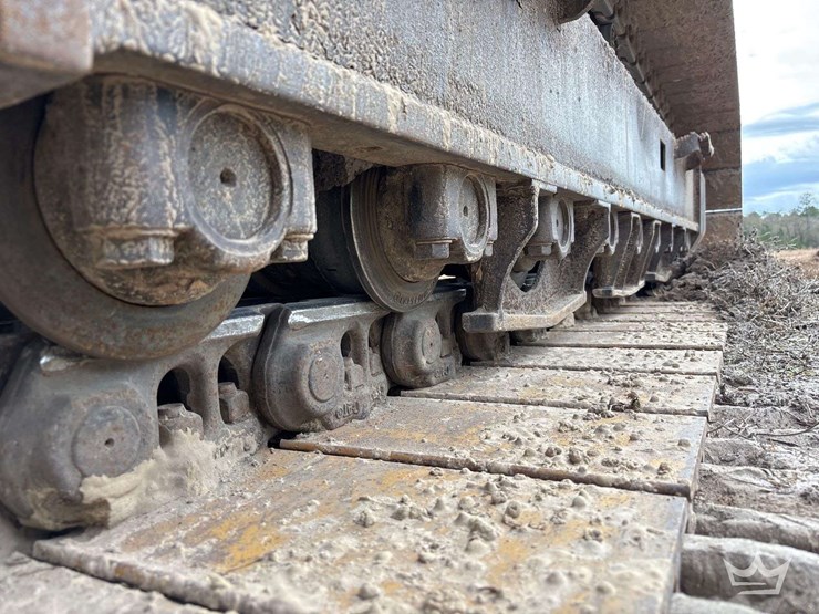 2017-caterpillar-336f-image-47