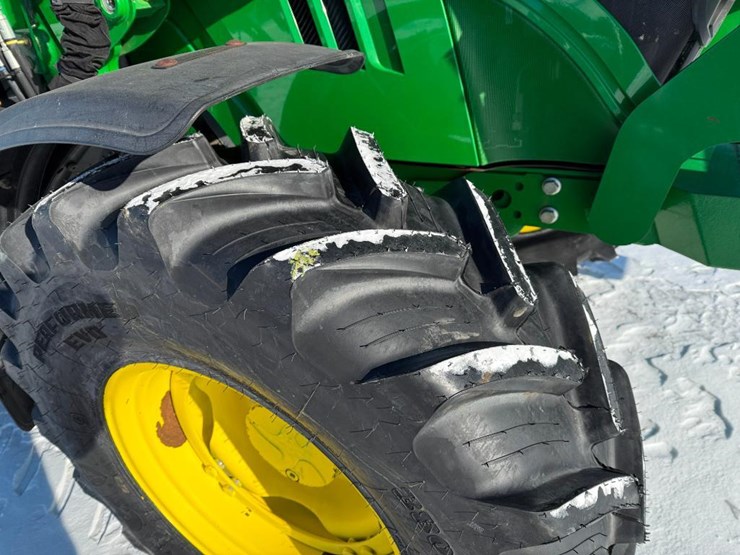 john-deere-6125r-image-11