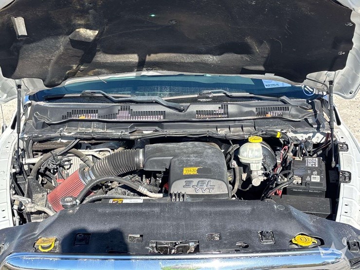 2018-dodge-1500-image-17