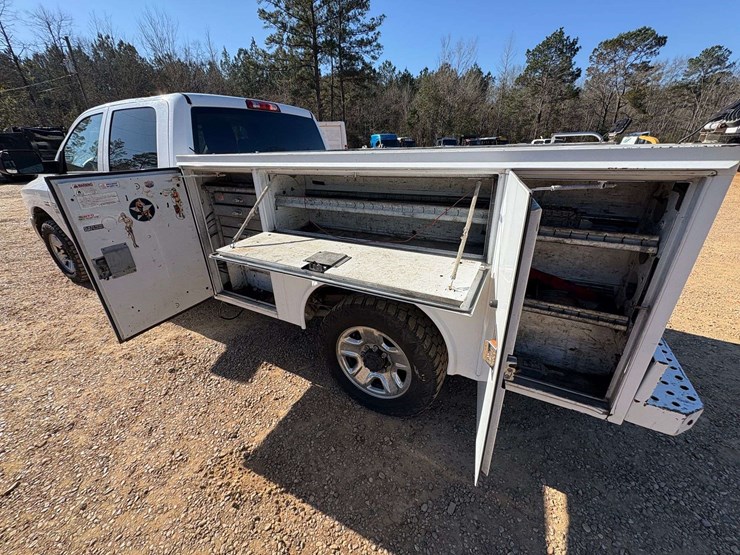 2018-dodge-ram-2500-image-27
