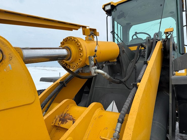 2015-sdlg-lg958l-image-37