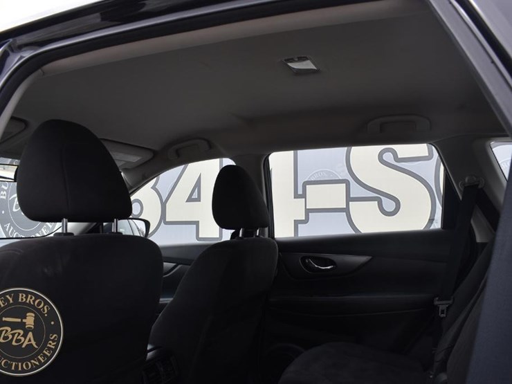 2015-nissan-rogue-image-30