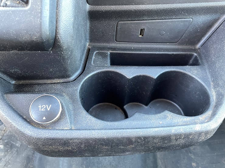 2019-ford-transit-image-65