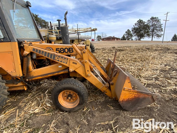 1975-case-580b-image-10