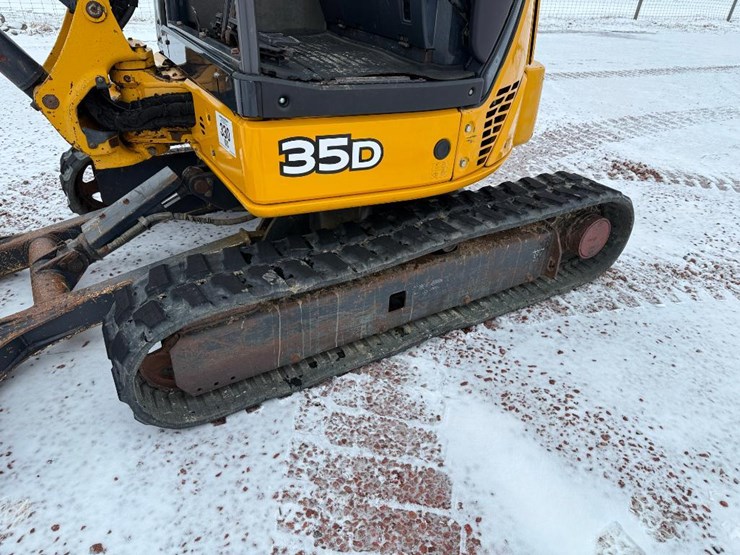 deere-35d-image-7
