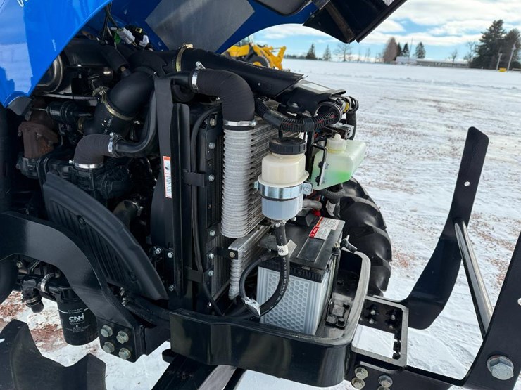 2023-new-holland-workmaster-60-image-41