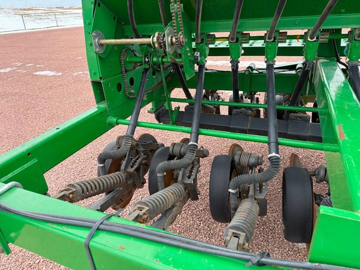 2010-john-deere-1590-image-27