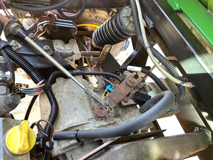 2009-john-deere-gator-image-45