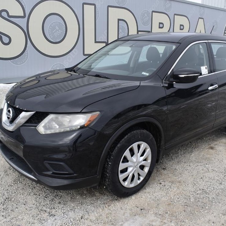 2015 NISSAN ROGUE